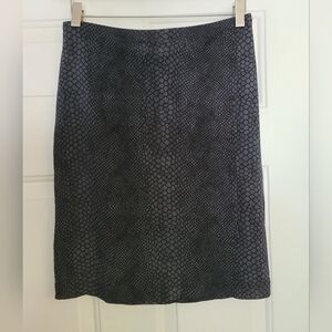 Guess grey snake print elastic waist mini-skirt size small